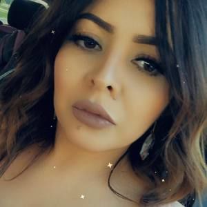 Meet your Posher, Elly